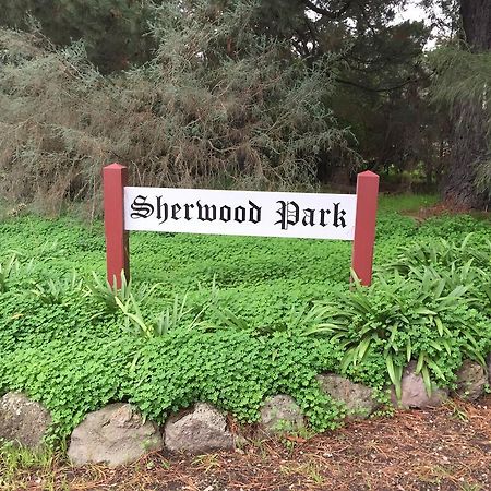 Sherwood Park Bed And Breakfast Somerville エクステリア 写真